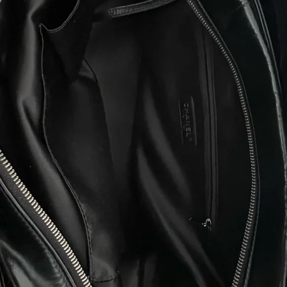 Chanel Black Quilted Vinyl Large Frozen Tote Bag - Picture 6 of 15